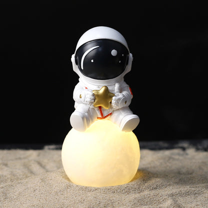 Creative Resin Astronaut Lamp