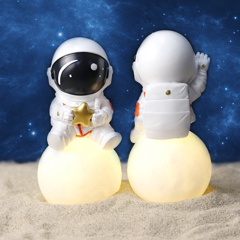 Creative Resin Astronaut Lamp